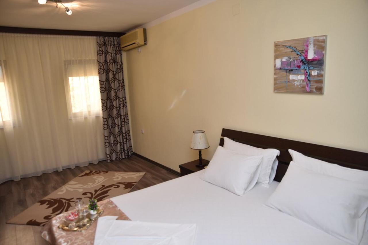 Guest House Evropa 2 Ulcinj Eksteriør bilde