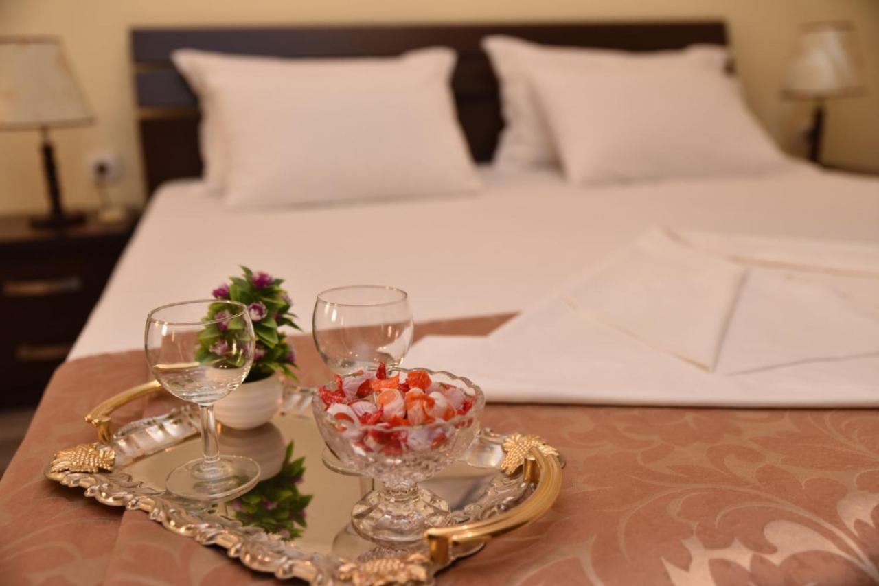 Guest House Evropa 2 Ulcinj Eksteriør bilde
