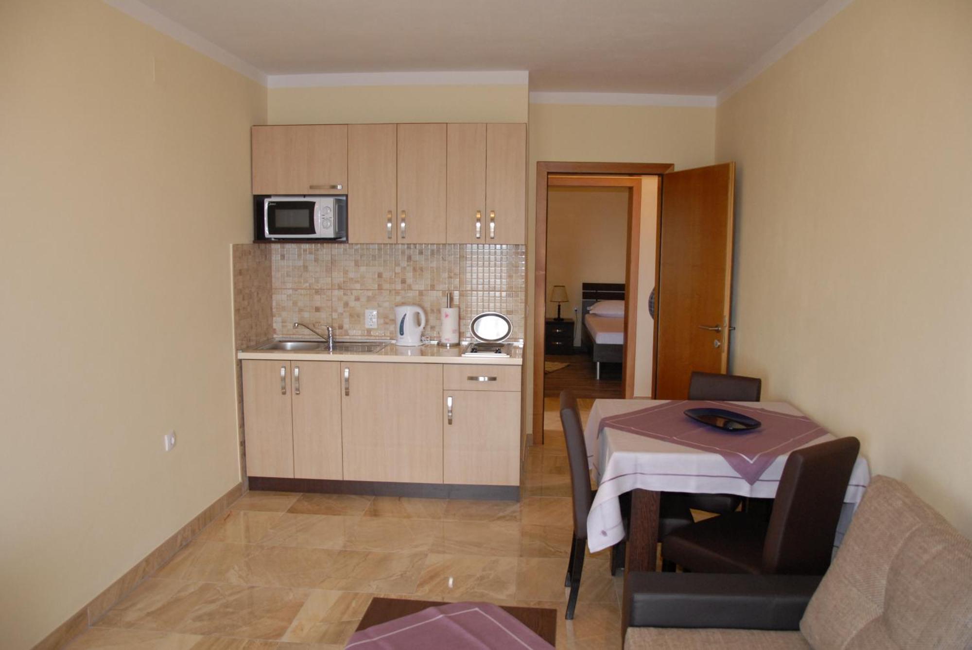 Guest House Evropa 2 Ulcinj Eksteriør bilde