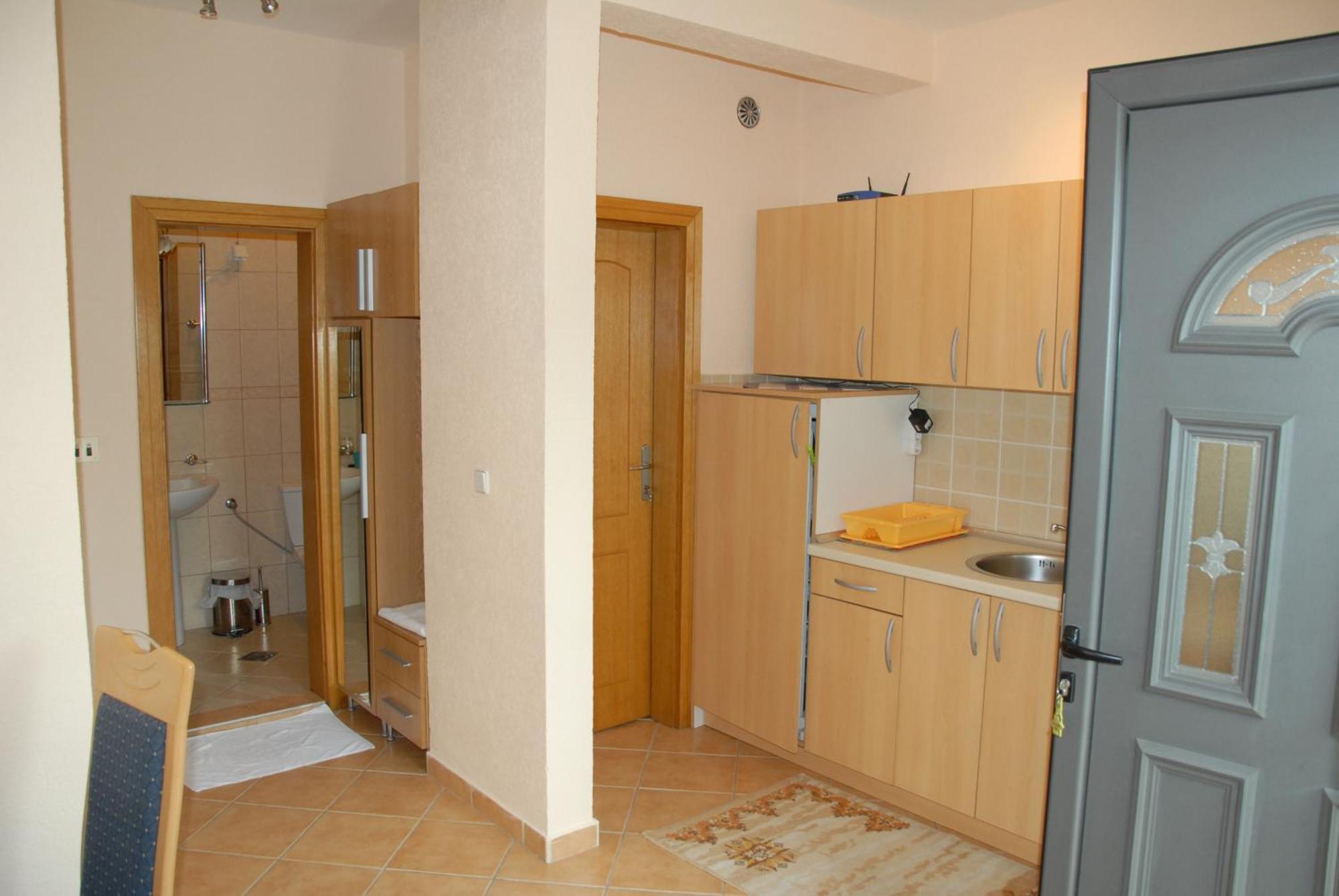 Guest House Evropa 2 Ulcinj Eksteriør bilde