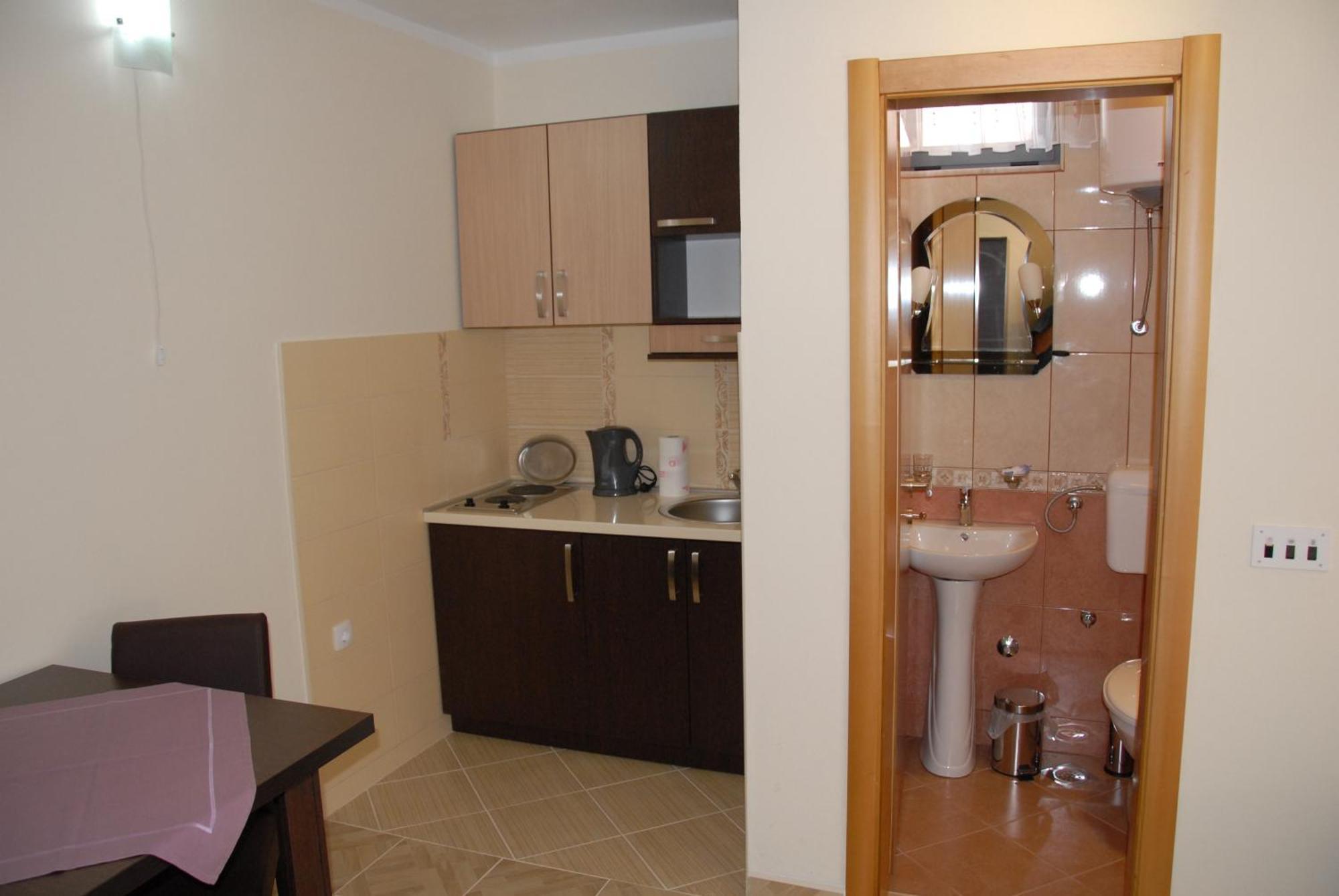 Guest House Evropa 2 Ulcinj Eksteriør bilde