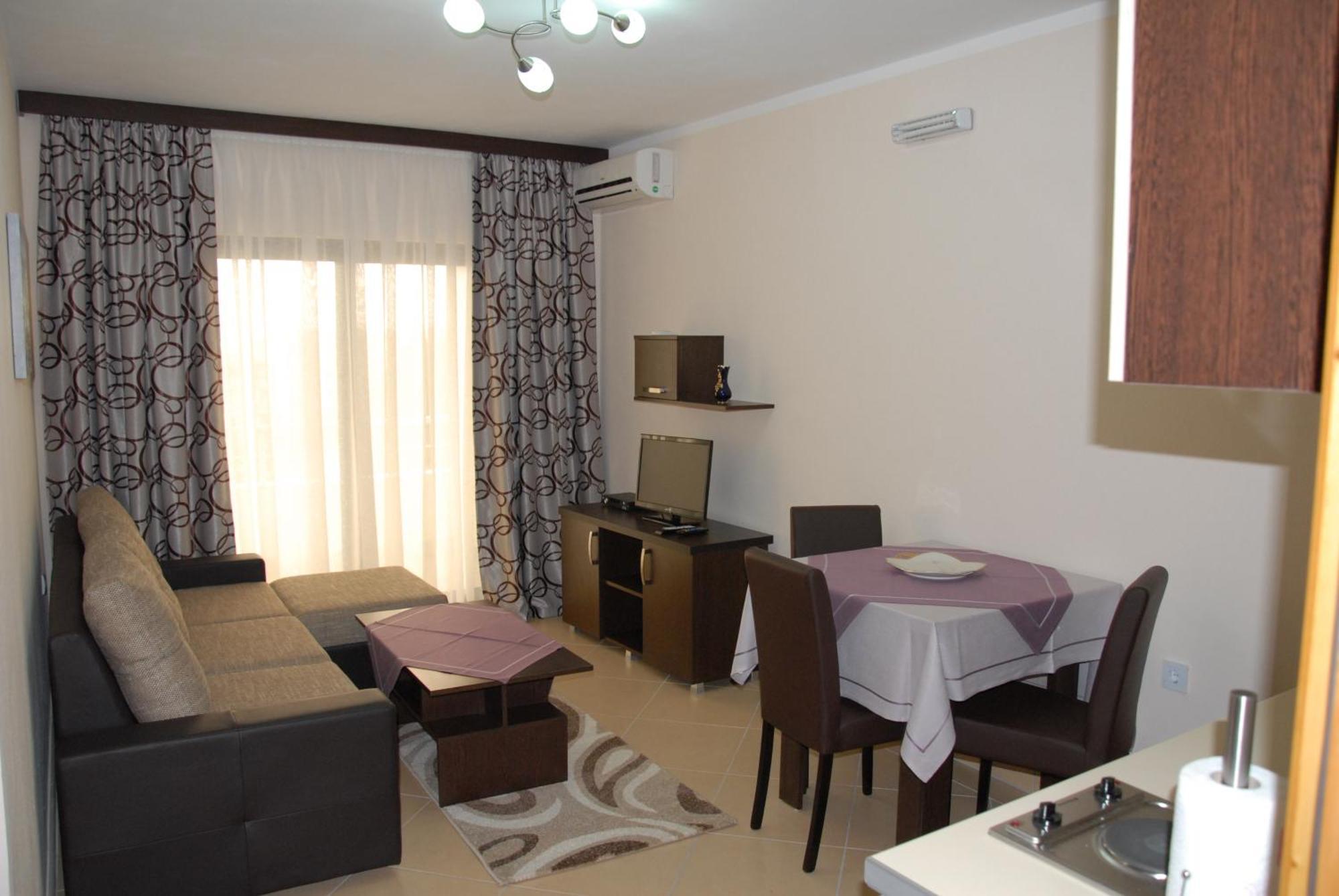 Guest House Evropa 2 Ulcinj Eksteriør bilde