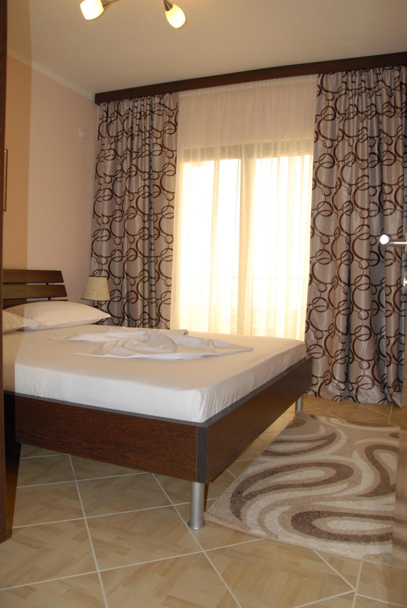 Guest House Evropa 2 Ulcinj Eksteriør bilde
