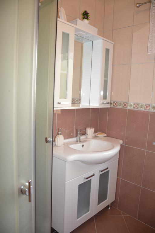 Guest House Evropa 2 Ulcinj Eksteriør bilde