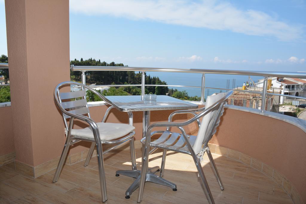 Guest House Evropa 2 Ulcinj Eksteriør bilde