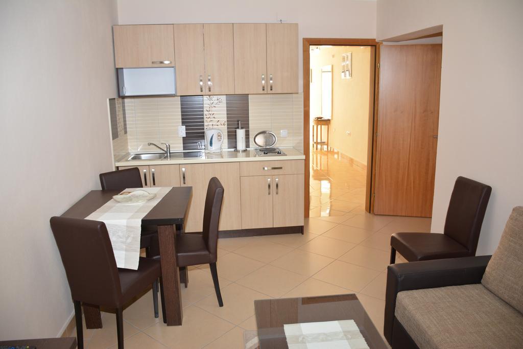 Guest House Evropa 2 Ulcinj Eksteriør bilde